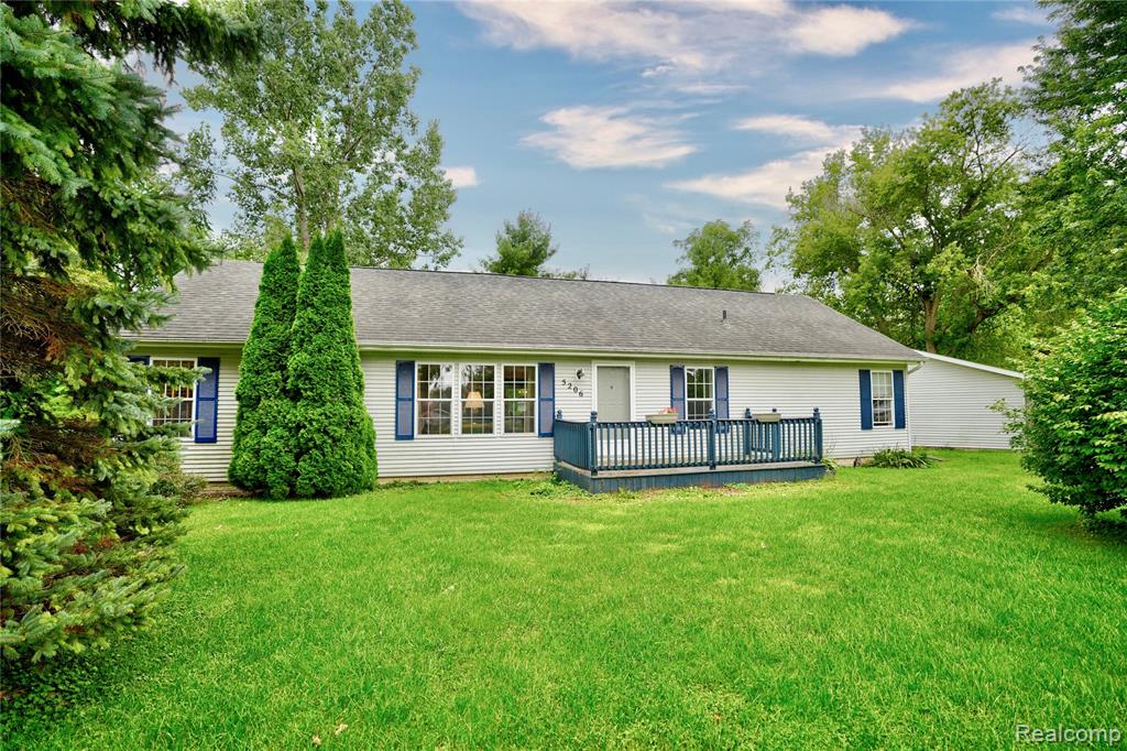5206 Lippincott Boulevard, Burton, MI 48519 — front exterior