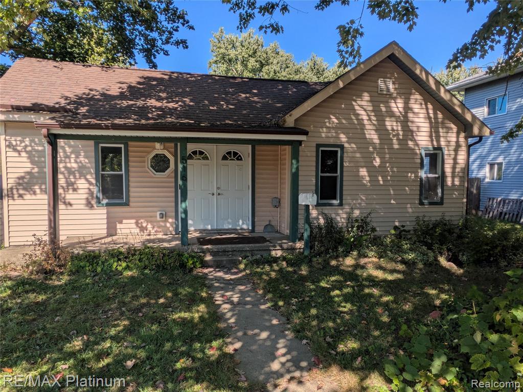 516 Factory Factory Street, Howell, MI 48843 — front exterior