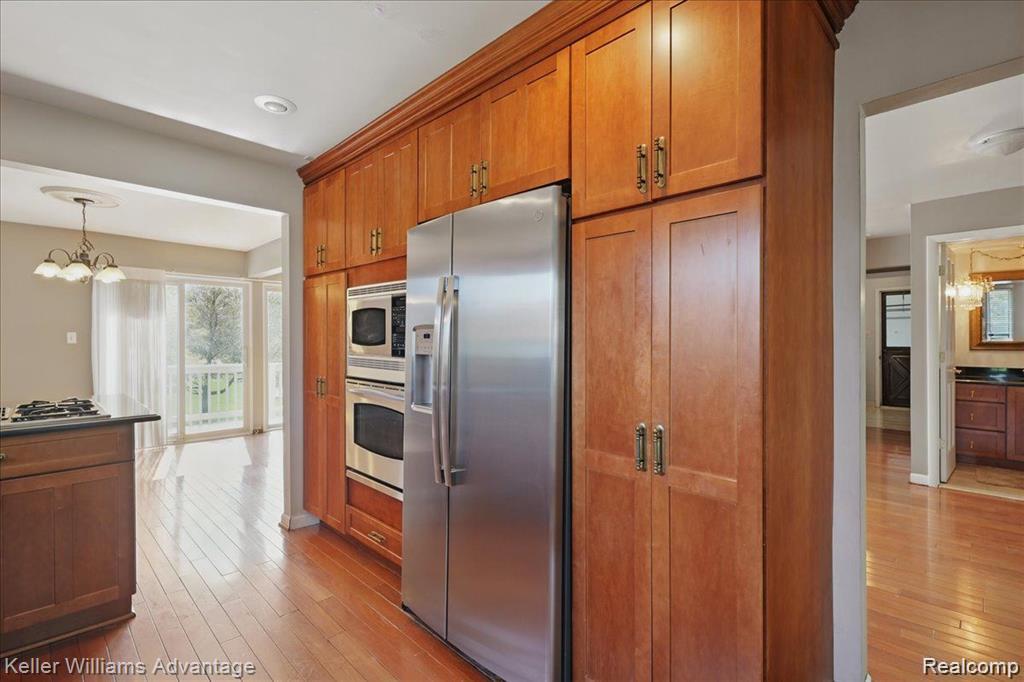 5321 Fairway Lane, West Bloomfield, MI 48323 — Photo 13