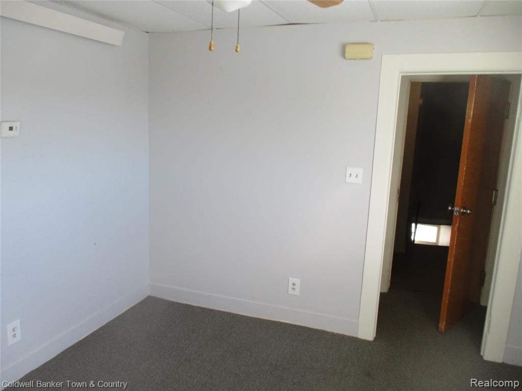 910 W Main Street, Owosso, MI 48867 — Photo 22
