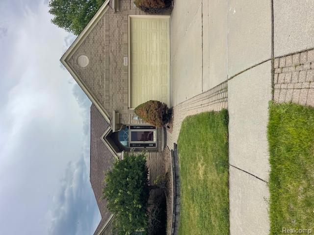 16193 Darlene Drive, Macomb, MI 48042