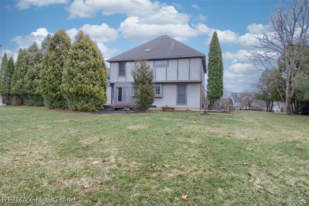 7252 STEEPLECHASE Drive, Saline, MI 48176 — Photo 36