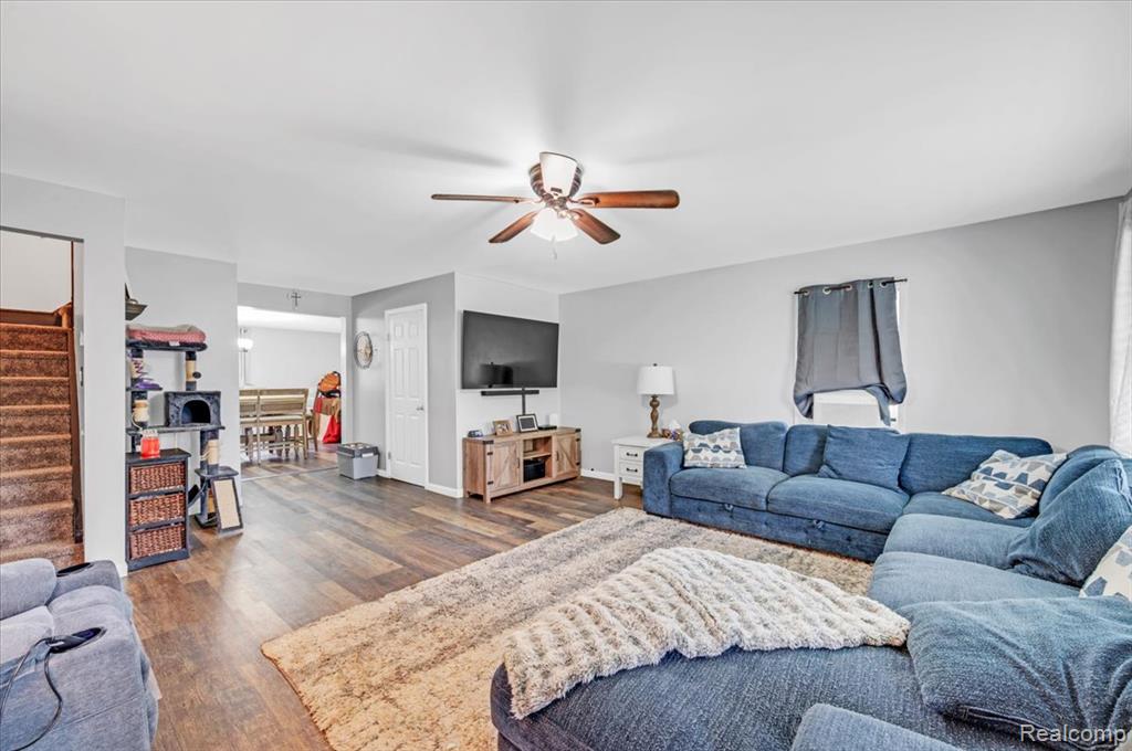 612 N BLACKS CORNERS Road, Imlay City, MI 48444 — Photo 10