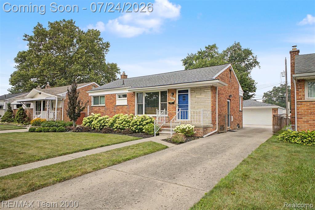 447 Gilman Street, Garden City, MI — Photo 3