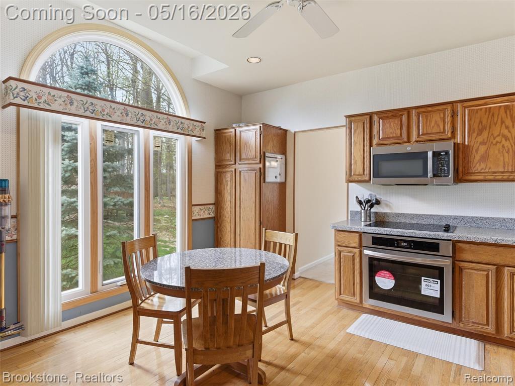 47318 Cider Mill Drive, Novi, MI — Photo 17