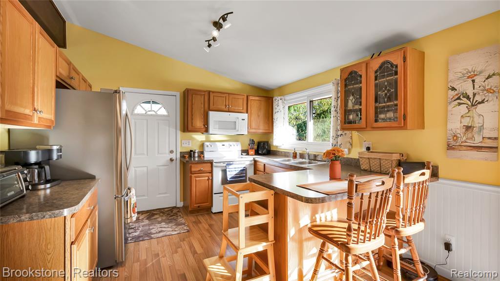 410 N Lester Street, Capac, MI 48014 — Photo 12