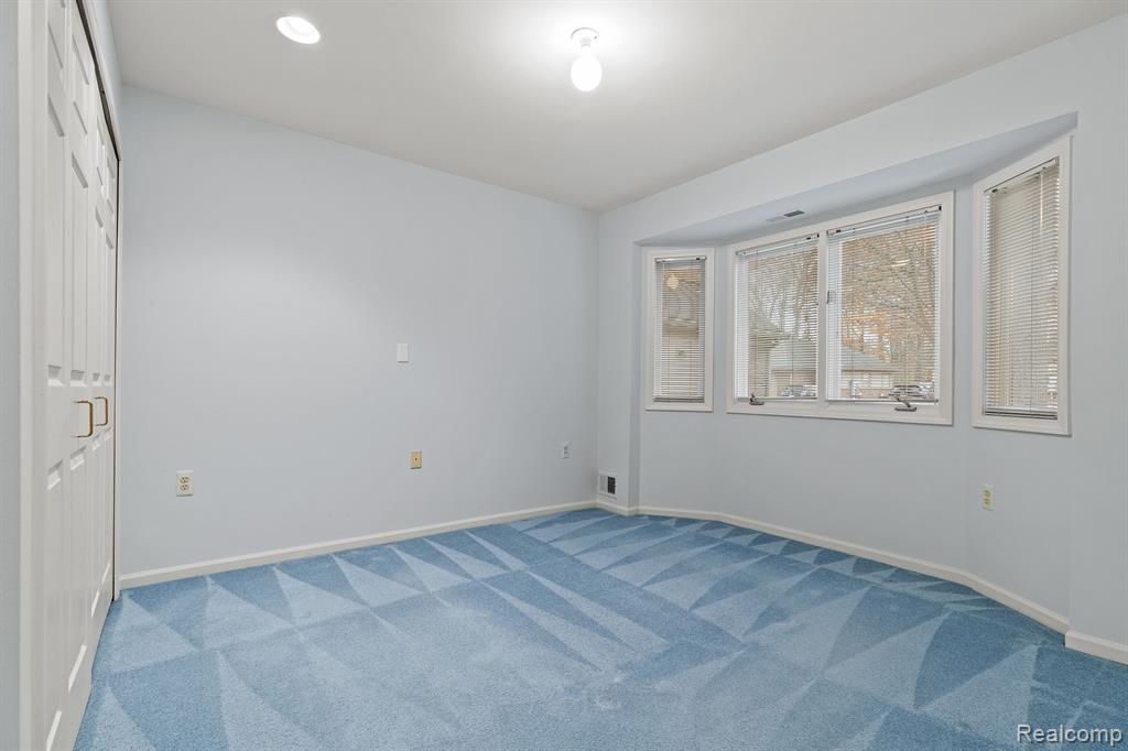 21334 MULBERRY Court, 50, Farmington Hills, MI 48336 — Photo 7