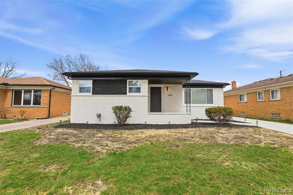 15230 Oakwood Drive, Oak Park, MI 48237 — Photo 4