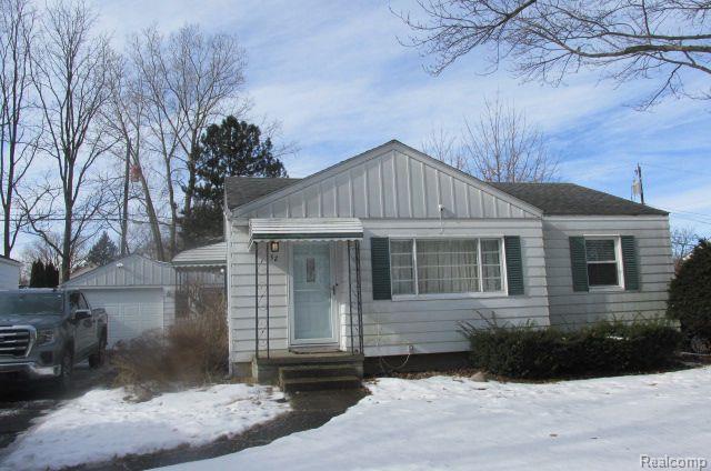 52 CAMLEY Drive, Waterford, MI 48328 — front exterior