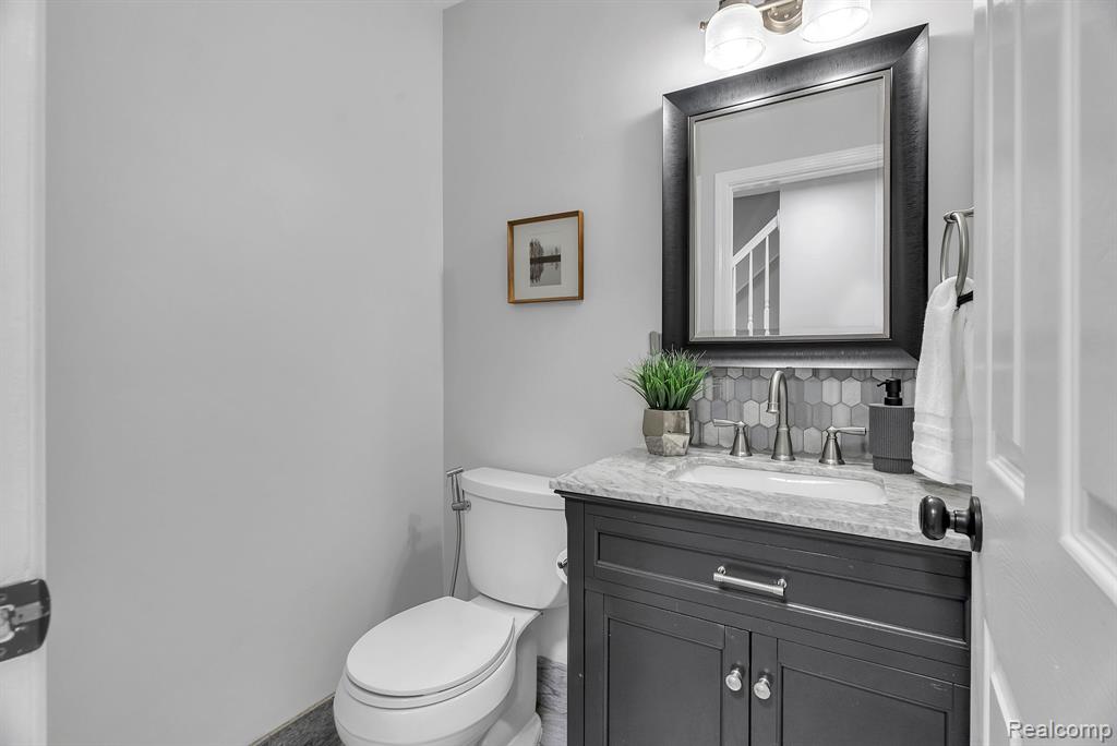45447 Michael Court, Canton, MI 48188 — Photo 13
