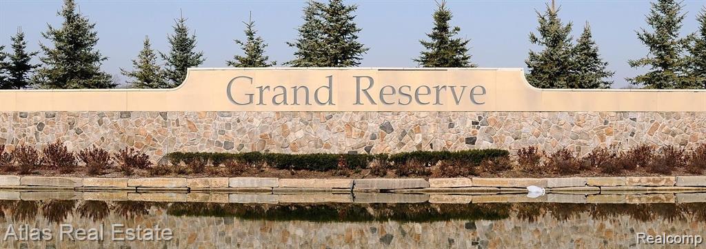 9378 SAND HILL Drive, Grand Blanc, MI 48439 — Photo 22