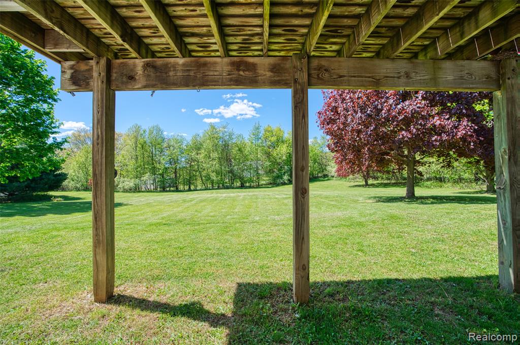 6879 Crofoot Road, Howell, MI 48843 — Photo 35