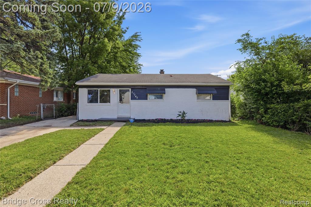 21740 Wellington Avenue, Warren, MI 48089
