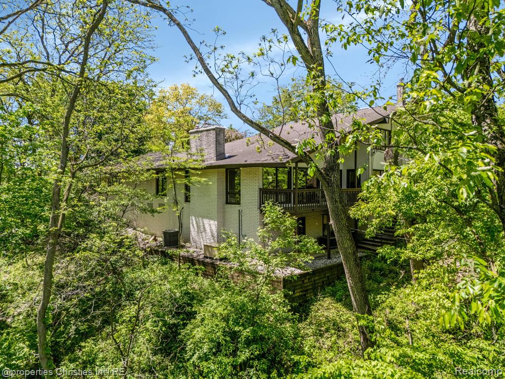 4640 Private Lake Drive, Bloomfield Hills, MI 48301 — Photo 35