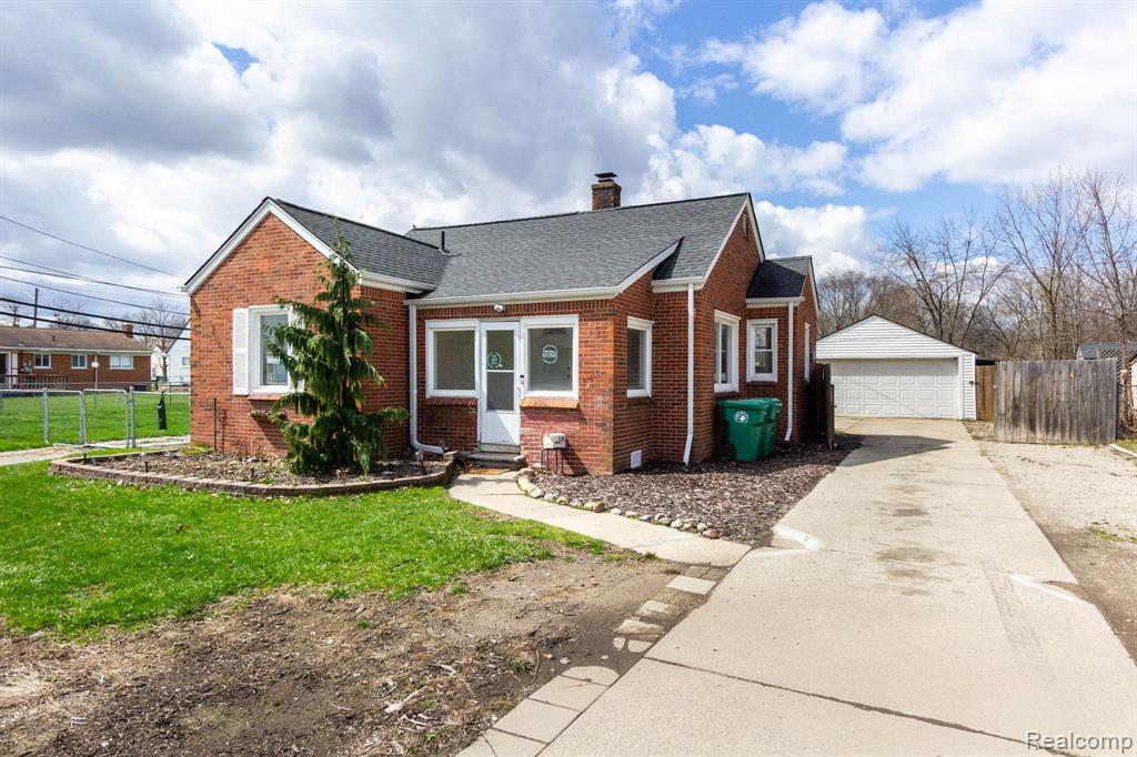 1147 Harrison Avenue, Garden City, MI — Photo 2