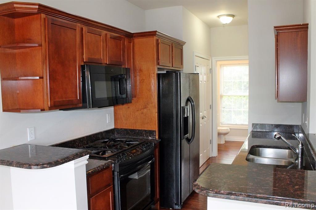 45862 S STONEWOOD Road, 218, Canton, MI 48187 — Photo 22