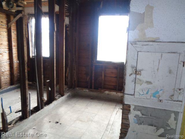 8034 GEORGIA Street, Detroit, MI 48213 — Photo 15