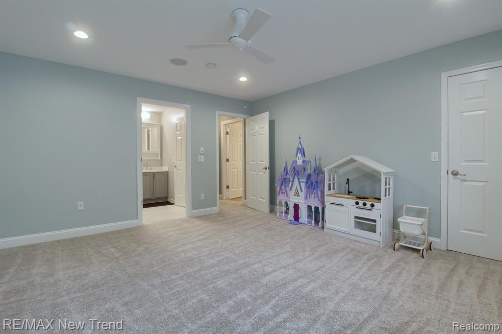 49698 Timber Trail, Novi, MI — Photo 32