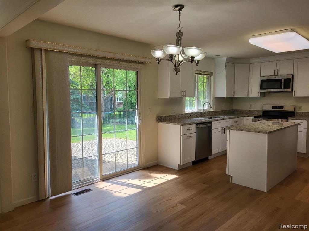 49515 Crusader, Macomb, MI 48044 — Photo 6