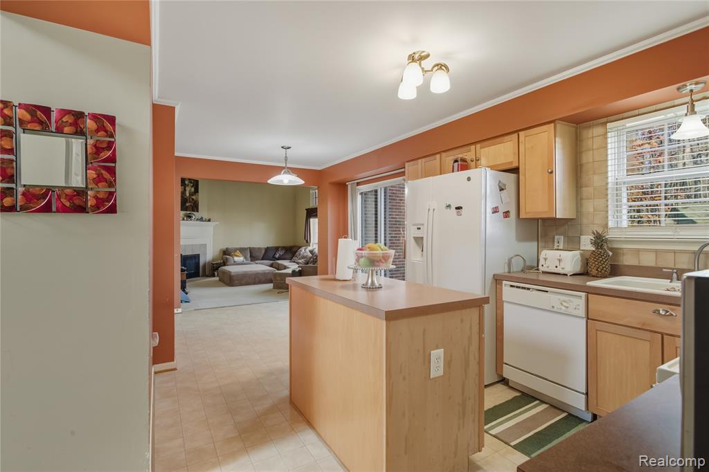 15459 Brookside Drive, Van Buren, MI 48111 — Photo 16