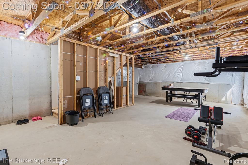 1640 Golfview Drive, Ypsilanti, MI 48198 — Photo 38