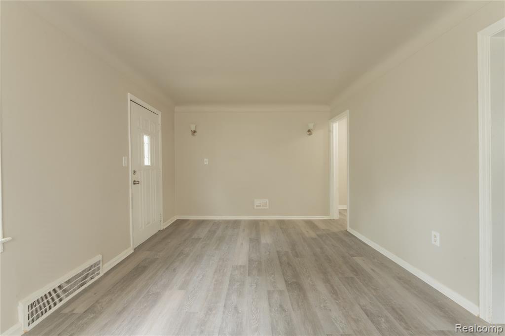 582 Lebaron Avenue, Pontiac, MI 48340 — Photo 13