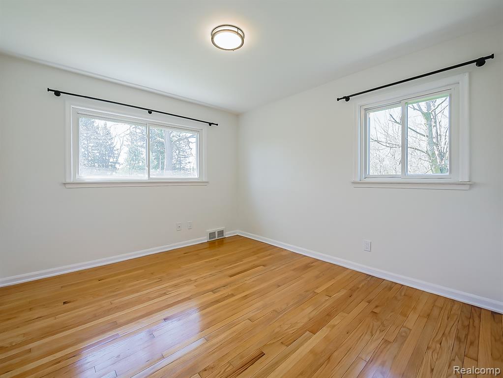 8701 Brookville Road, Plymouth, MI 48170 — Photo 16