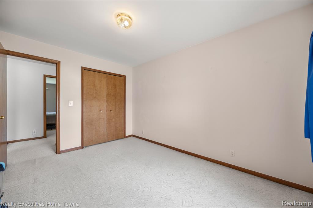 57946 EMERALD, Washington, MI — Photo 21