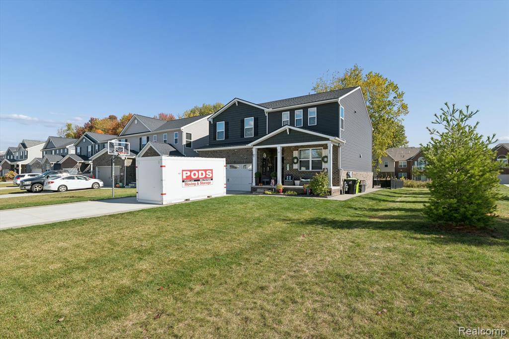 51300 Kirby Drive, New Baltimore, MI 48047 — Photo 2