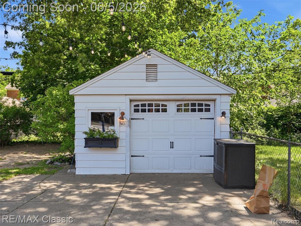 724 N Mildred Street, Dearborn, MI 48128 — Photo 32