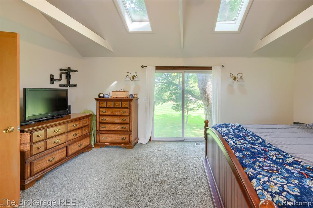 8439 Burpee Road, Grand Blanc, MI 48439 — Photo 29