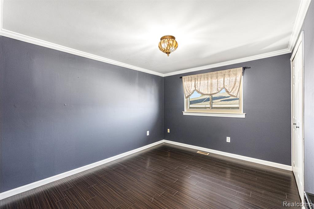 46009 Donahue Avenue, Macomb, MI 48044 — Photo 15