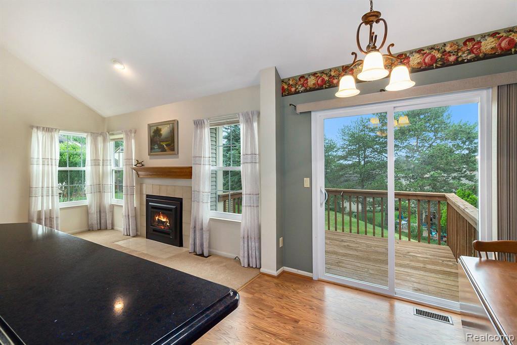 715 WHISPERWOOD Trail, Fenton, MI 48430 — Photo 8