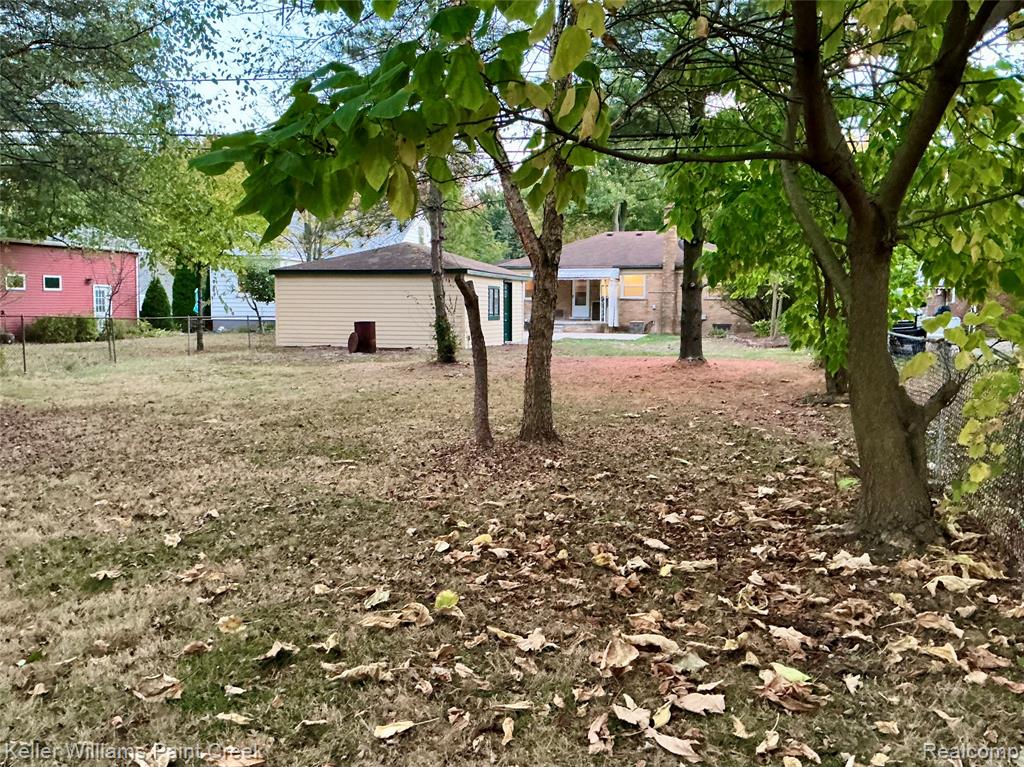 925 E Fourteen Mile Road, Clawson, MI — Photo 22