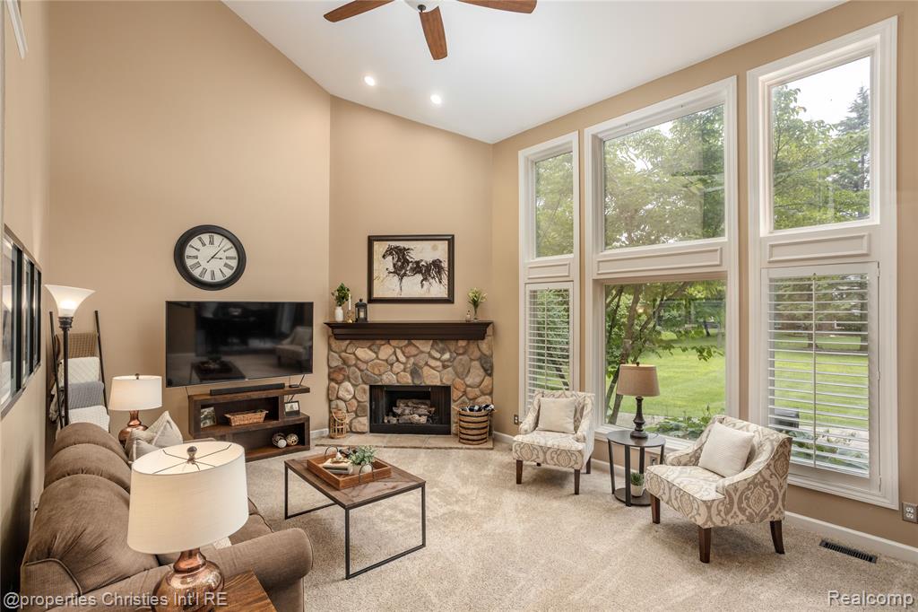 47320 Autumn Park Court, Novi, MI — Photo 18