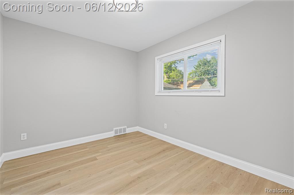 30772 J Carls Street, Roseville, MI 48066 — Photo 15