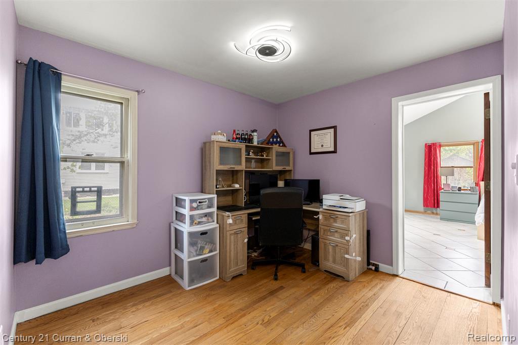 9616 Auburndale Street, Livonia, MI 48150 — Photo 22