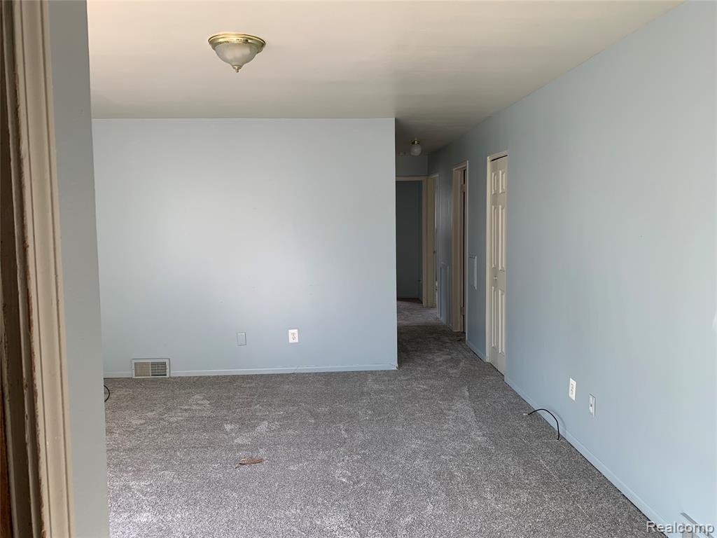 548 S Hawthorne Street, Westland, MI 48186 — Photo 3