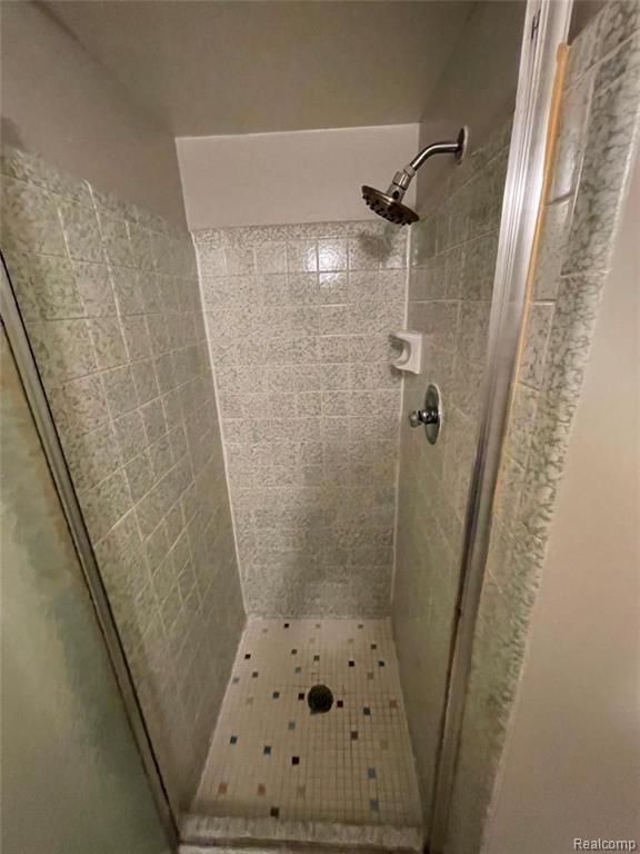 7550 WOODVIEW ST APT 3, Westland, MI — Photo 17