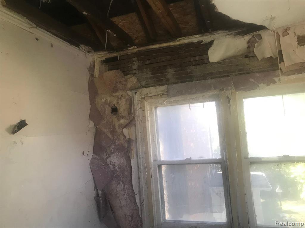 5200 MAPLEWOOD Street, Detroit, MI 48204 — Photo 54