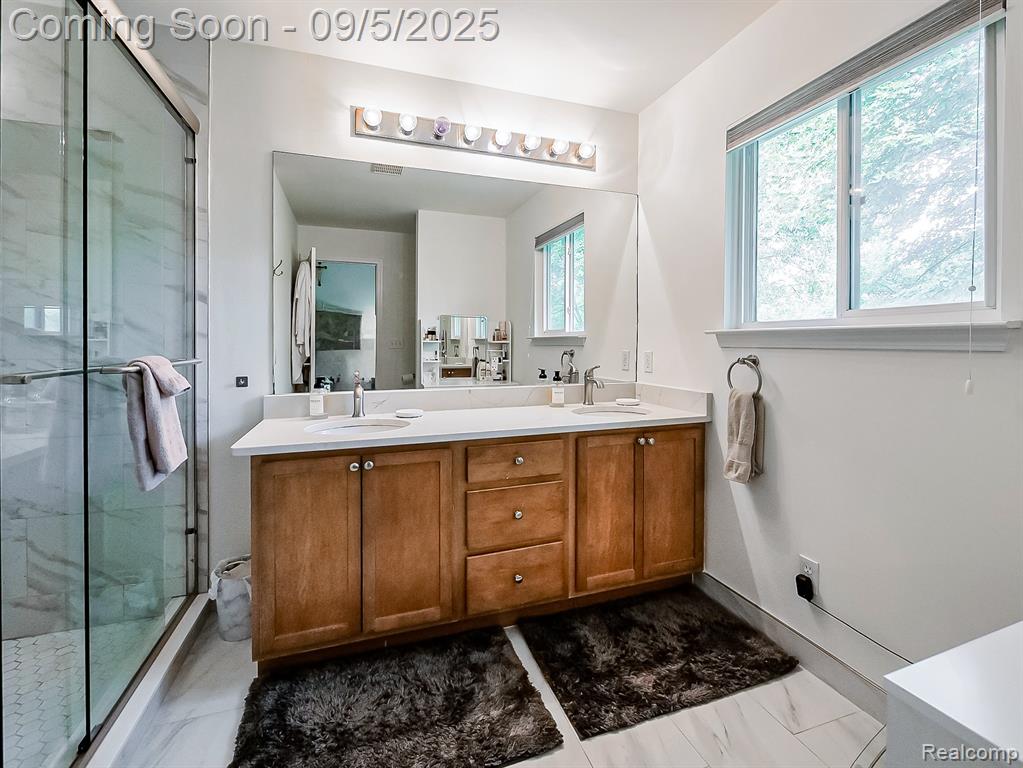 617 Macwilliams Lane, Royal Oak, MI 48067 — Photo 16