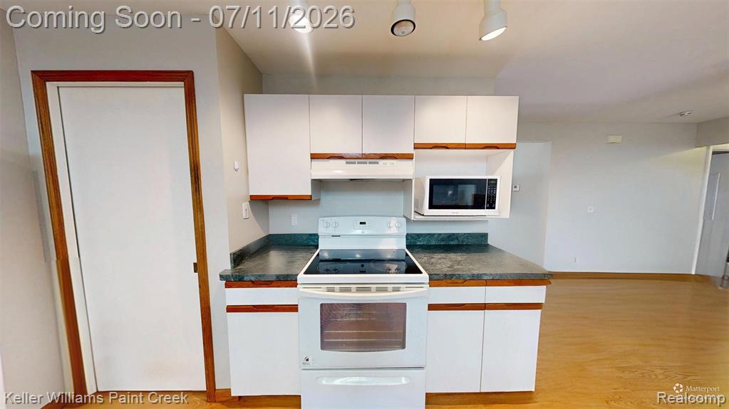 606 Scott Street, Marine, MI — Photo 9