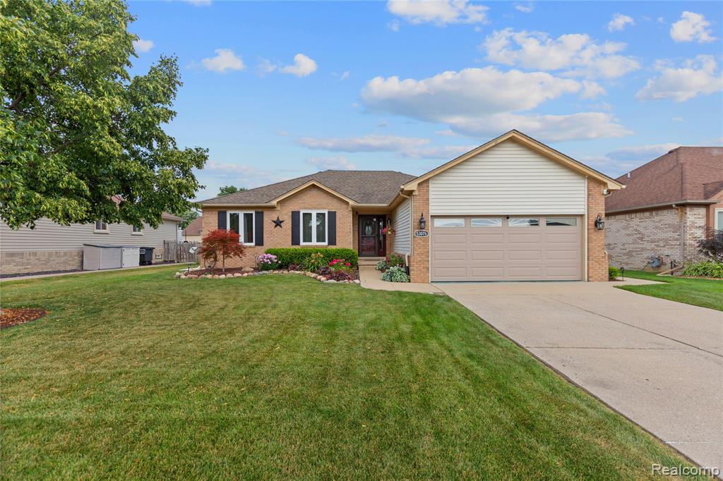 53076 Black Creek Drive, Chesterfield, MI 48047 — Photo 2