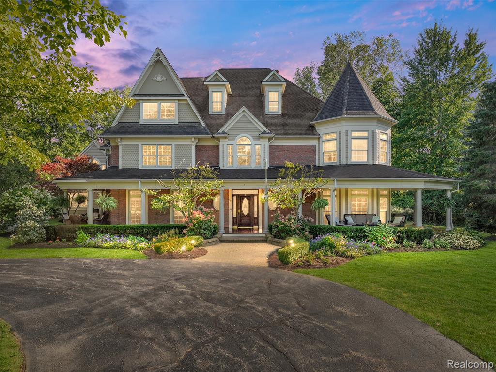 60 Piney Hill Road, Oakland, MI — front exterior