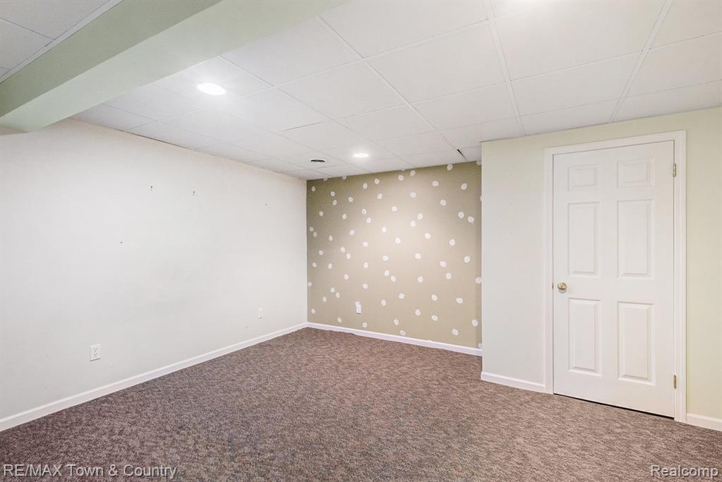 4067 Squire Hill Drive, 38, Flushing, MI 48433 — Photo 14