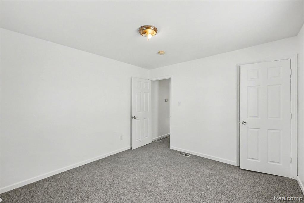 7284 Orchard Avenue, Warren, MI 48091 — Photo 8