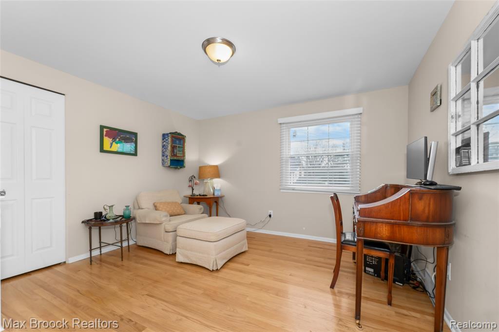 7118 Cathedral Drive, Bloomfield Hills, MI 48301 — Photo 37