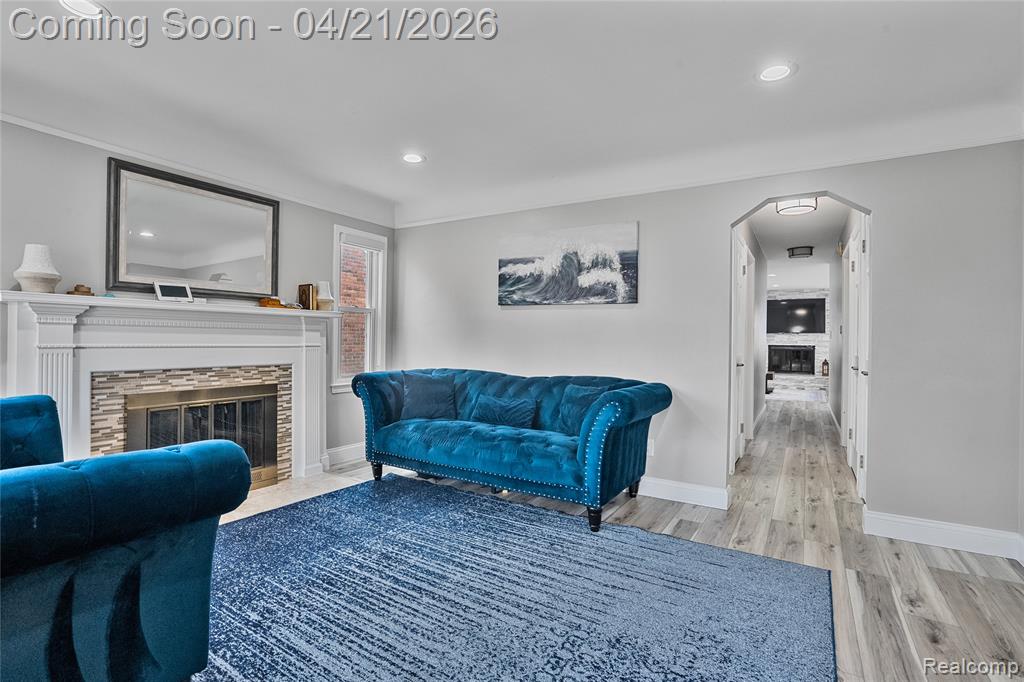 611 Highview Street, Dearborn, MI 48128 — Photo 8