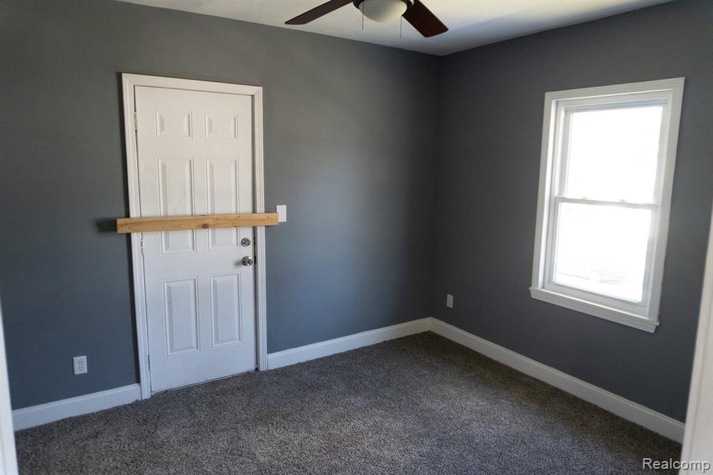 432 BUCKINGHAM Avenue, Flint, MI 48507 — Photo 30