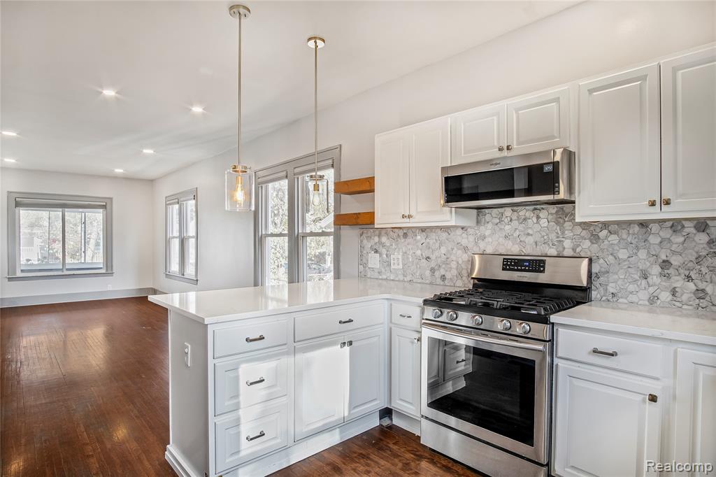 565 W Saratoga Street, Fenton, MI 48220 — Photo 5